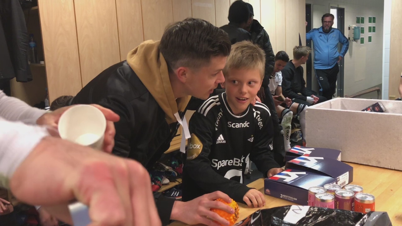 Jublet for seier over Start